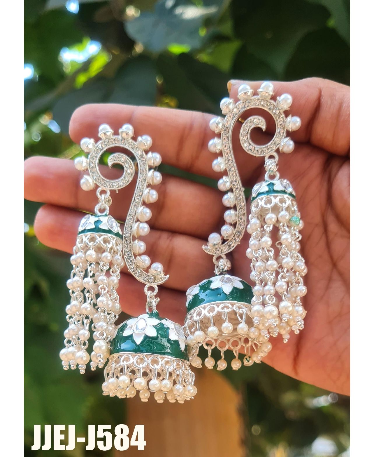 สีเขียว