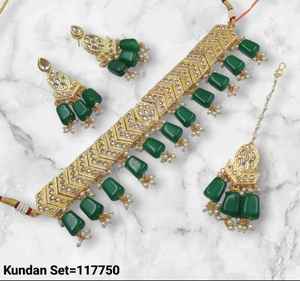 ENSEMBLE DE BIJOUX INDIENS TRADITIONNELS ET À LA MODE EN CUIVRE ENSEMBLE DE BIJOUX DE MARIAGE POUR FEMMES BOUCLES D'OREILLES ET COLLIER - Product Image 6
