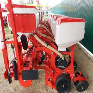 Semoir de précision à 4 rangs pour tracteur à usage intensif pour maïs et haricots avec noyau de moteur Haute sécurité Livraison rapide - Product Image 6