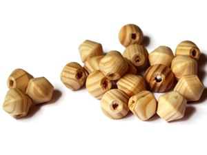 16mm Natural Wood Beads Heart Pattern Easter Baptism Multi-piece Hand Crafted Modern Design Environment-Friendly Indian Product - Product Image 6