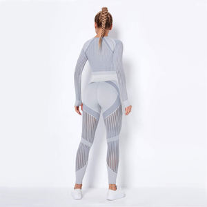 Venta al por mayor entrenamiento Fitness Yoga Sets secado rápido transpirable deporte Yoga Set para mujeres Nylon Spandex conjunto de Yoga sin costuras personalizado - Product Image 6