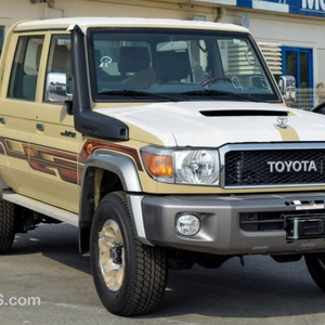 Toyota Land Cruiser GLX Hard, versión completa, usado, del 2018 al 2020, con volante a la izquierda y derecha, disponible. - Product Image 1