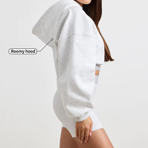 Sudadera con capucha con estampado personalizado para mujer con dobladillo crudo bordado Tie-Dyed Sequined Front Logo Oversized Drop Shoulder Crop Top - Product Image 5