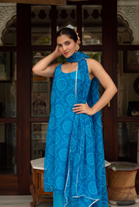 Ensemble de robe droite brodée Gulabi Galiyan Blue Bandhej, décontractée, en georgette, avec dupatta pour adultes - Product Image 5