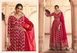 Ensemble de costume en velours pakistanais traditionnel avec travail lourd de zari, collection d'hiver, design élégant, coupe confortable, couleurs attrayantes - Product Image 2