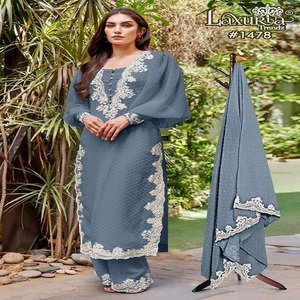 Costume palazzo pakistanais brodé vert luxueux avec dentelle blanche élégante détaillant tenue de fête et de fête élégante - Product Image 1