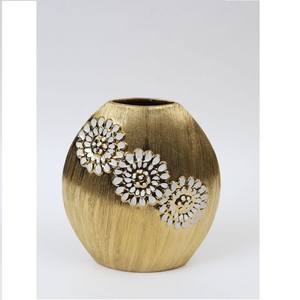 Diseño mejor para la decoración del hogar florero de planta de oro y florero personalizado hecho a mano mejor decoración interior y diseño hecho a mano - Product Image 2