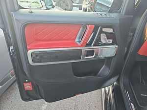 Véhicule SUV de luxe tout-terrain et performant sur route, d'occasion, G 63 2021, noir mat d'usine, moteur V8 biturbo de 4,0 litres - Product Image 4