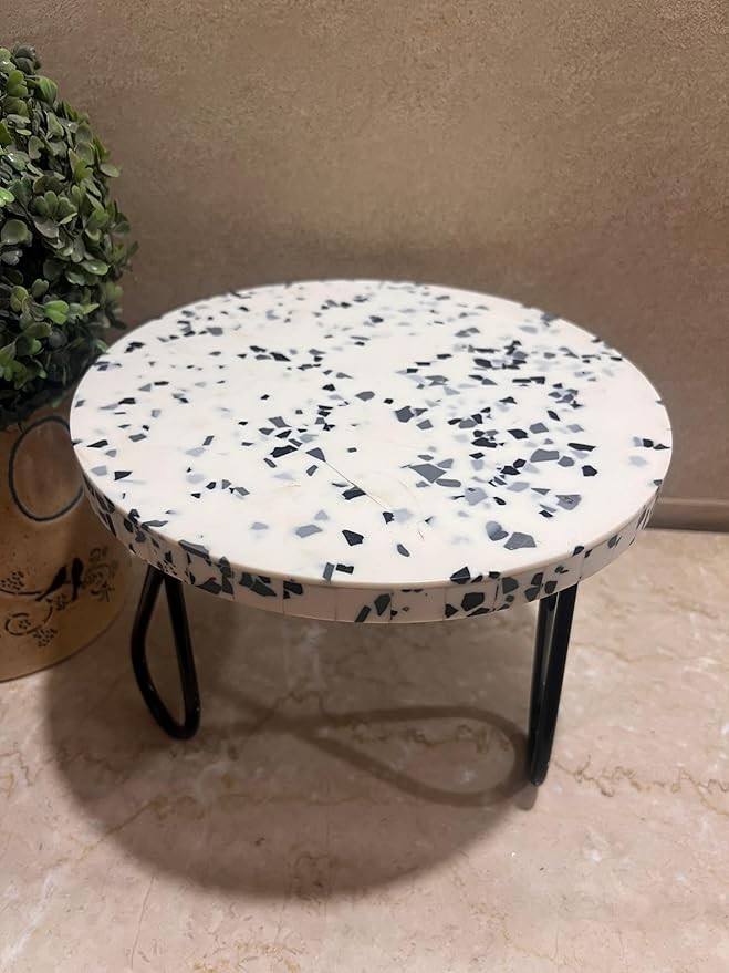 ขาว &amp; ดำ