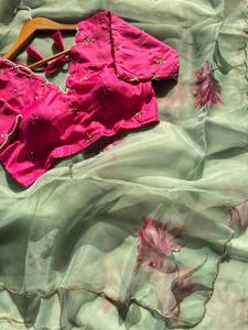Blouse en soie magnifiquement travaillée et cousue, sari en organza semi-pur avec imprimé, uniquement pour les vêtements indiens et pakistanais - Product Image 4