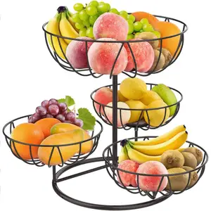 A cesta de frutas de 4 camadas apresenta um design elegante e moderno que faz com que seja uma ótima peça para mostrar e organizar sua colheita fresca