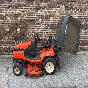 รถแทรกเตอร์ขนาดเล็ก Kubota สำหรับใช้ในสวนเครื่องตัดหญ้าดีเซลอัจฉริยะ - Product Image 4