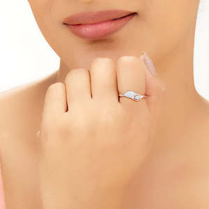 แหวนเพชรกลีบดอกกุหลาบสีโรสโกลด์ - Product Image 2