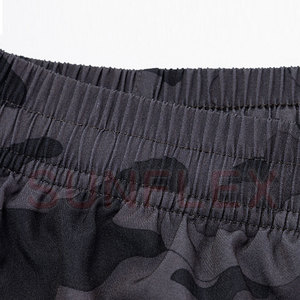 Shorts de football pour adultes en direct d'usine - 100% polyester, légers, séchage rapide, respirants, avec couleurs et logo personnalisés - Product Image 5