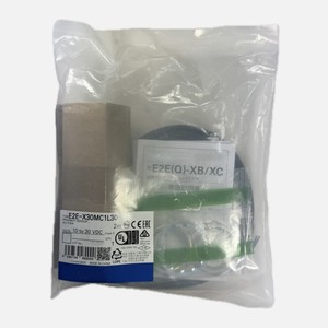 Cảm biến tiệm cận cảm ứng hình trụ E2E-X30MC1L30 2m cho Omron - Product Image 1