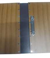 Porte-menu en bois naturel A4 personnalisé, surface texturée, poche pour logo, certifié ISO9001:2015, M&Z IMPORTS Restaurants