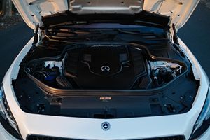 รถเบนซ์ S560 Cabriolet ปี 2020 สภาพดี ใช้งานน้อย 17,400 ไมล์ เครื่องยนต์ V8 Twin-Turbo อุปกรณ์ครบครัน เคยเป็นเจ้าของในแคลิฟอร์เนีย - Product Image 6
