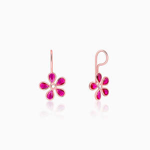 Magnifiques boucles d'oreilles en or rose avec fleurs de cerisier et diamants sertis en bélière, parfaites pour les fiançailles et les occasions de mariage - Product Image 3