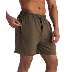 กางเกงขาสั้นสำหรับออกกำลังกายเล่นกีฬากางเกงขาสั้นสีทึบสำหรับผู้ชายพิมพ์ลายปักโลโก้ได้ตามต้องการ - Product Image 1