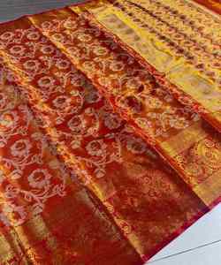 Saree en soie exclusif Kanjivaram pour femme avec travail lourd traditionnel et look fantaisie pour fête de mariage choli - Product Image 4