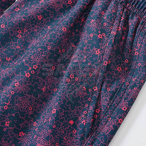 Trajes de Baño Elegantes con Ajuste Moderno y Tela Transpirable para Comodidad en la Playa - Product Image 4