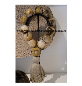 Guirnalda de resina decorativa nueva y grande, cuentas duraderas, acabado de resina único para sala de estar, decoración de repisa, medias de Navidad - Product Image 4