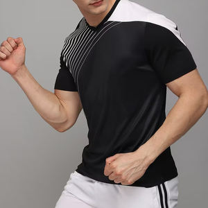 Ensemble Short pour Homme T-shirt Respirant Imprimé avec Logo Personnalisé, Sublimation, Taille Ajustable - Product Image 4