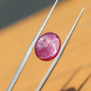 Mehrajudin Gems Rubis étoilé, pierre précieuse en vrac, cabochon ovale 11.5x9.4mm (6.95 Carat), traité par cirage/huile, pierre de naissance de juillet - Product Image 6