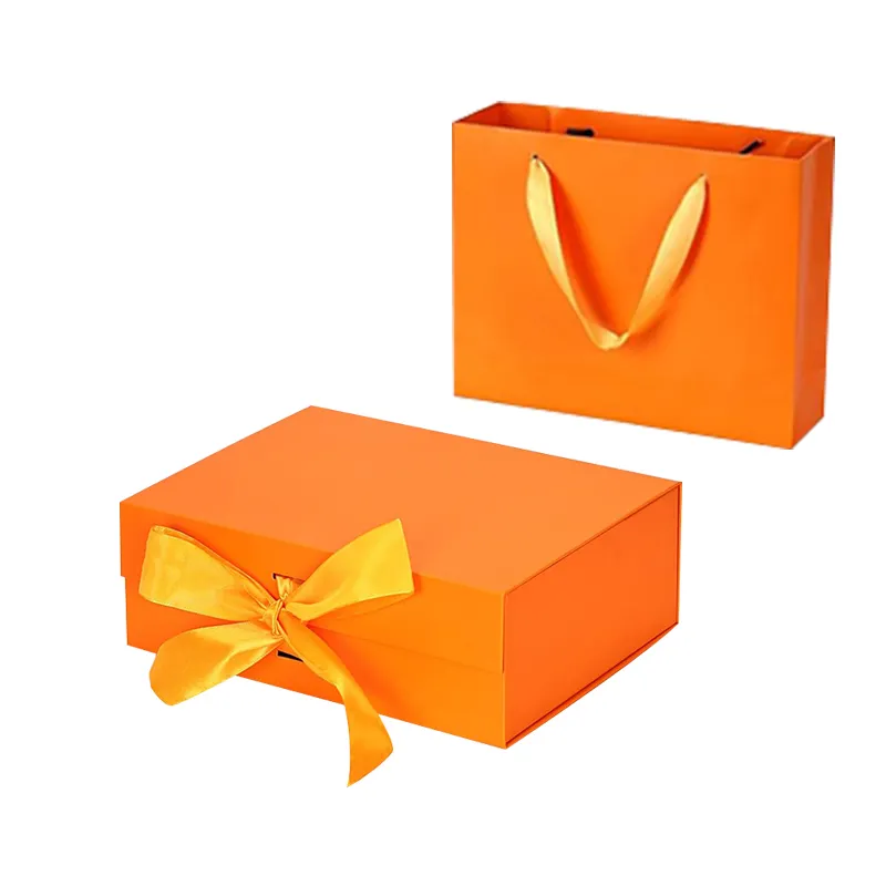 Embalagem de caixa de presente de marca de luxo personalizada feita de papel para presente, caixa de papel dobrável com alças, sacolas e sacolas personalizadas