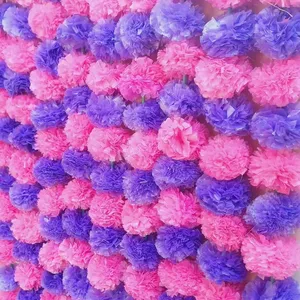 테마 장식을위한 듀얼 컬러 핑크 보라색의 수제 및 빨 인공 금잔화 플라스틱 꽃 화환 문자열