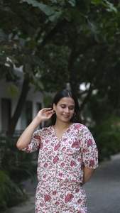 Women's Short Sleeve V Neck Cotton Dress Stylish Floral and Solid Pattern Fit and Flare for Summer and Autumn - Product Image 6