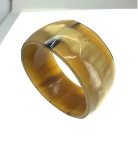 100% gelang tanduk desain atas pertunangan dekoratif gelang lingkaran putih alami gelang tanduk produk penggunaan tangan