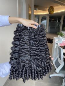 Perruque frisée 13x4 Lace Front Human Hair from Donors Machine Weft Kinky Afro Style in Spring Colors Vente en gros - Product Image 2
