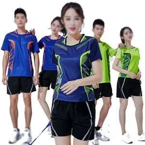Tenues de tennis sur mesure, maillots et ensembles sportifs en gros pour adultes, séchage rapide, respirants, logo personnalisé par Raccoon Sports - Product Image 1