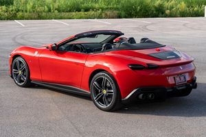 Roma Spider 2024, V8 biturbo de 612 ch, freins en carbone-céramique - Product Image 3