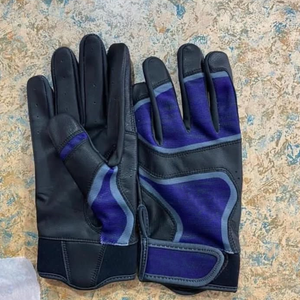 Guantes de Bateo de Béisbol Profesionales Suaves de Alta Calidad con Bajo MOQ, Protección para las Manos, Opciones Personalizables para Unisex - Product Image 4