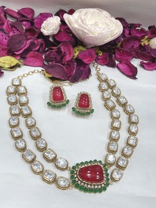 สร้อยคอทองคำชุบคุณภาพพรีเมียมประดับด้วยคันดัน ดีไซน์งดงาม พร้อมต่างหูเข้าชุด สำหรับงานแต่งงาน คอลเลคชั่นสำหรับผู้หญิง - Product Image 3