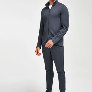 Survêtements respirants avec logo personnalisé de la meilleure qualité pour les hommes Dernier style Ensemble deux pièces de jogging décontracté pour l'hiver Imprimé grande taille - Product Image 4