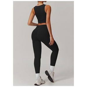 Ensemble de yoga pour femmes sur mesure en gros, soutien-gorge de sport à séchage rapide et leggings, vêtements de sport hautement extensibles absorbant la transpiration, OEM ODM - Product Image 4