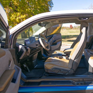 BMW I3 EV Giga World Trim 2014, 2 Propietarios, 21,000 Millas, Volante a la Izquierda, Asientos de Cuero, Batería de Litio - Product Image 1