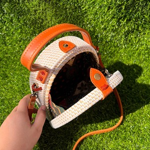 กระเป๋าสะพายหวายสำหรับผู้หญิงดีไซน์ใหม่สำหรับ2024ฤดูร้อนพร้อมเชือกพลาสติกทำด้วยมือจากเวียดนาม - Product Image 6