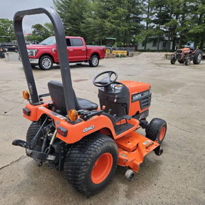 2000รถแทรกเตอร์ตีนตะขาบสำหรับ BX2200D คูโบต้าที่ใช้ในการทำฟาร์ม25HP ส่วนประกอบหลักที่จำเป็นปั๊มแบริ่งมอเตอร์เกียร์ของเครื่องยนต์ - Product Image 1