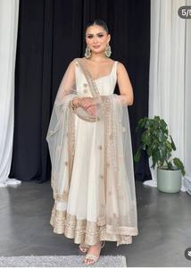 Georgette moderno bordado pesado 5mm secuencia trabajo mejor precio India zorro puro para fiesta alta demanda ropa India pakistaní - Product Image 2