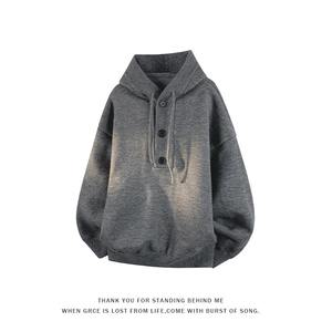 เสื้อสเวตเตอร์ถักมีฮู้ดสไตล์เกาหลีสำหรับผู้ชายเสื้อกันหนาวแบบสวมหัวทรงโอเวอร์ไซส์ลำลองให้ความอบอุ่นมีสไตล์สีทึบ - Product Image 4