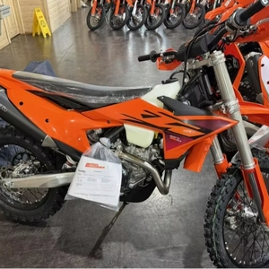 OFERTA AL POR MAYOR: Motocicleta Enduro KTM 450 XCF-W 2026 de 6 Velocidades y 4 Tiempos, 100% Auténtica - Product Image 1