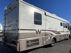 Winn-E-b-a-g-o A-d-v-e-n-t-u-r-e-r 3-2-V d'occasion à vendre - Product Image 4