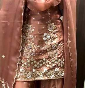 Designer moderne non cousu brodé à la main belle fête traditionnelle porter des costumes indien mode-avant style traditionnel - Product Image 1