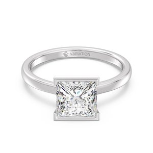 Anillo Solitario con Corte Princesa - Product Image 3