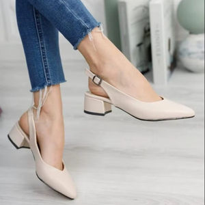 Chaussures pour femmes, slingback noires, talons bas de 3 cm, série 40-43, fabriquées en Turquie - Product Image 1