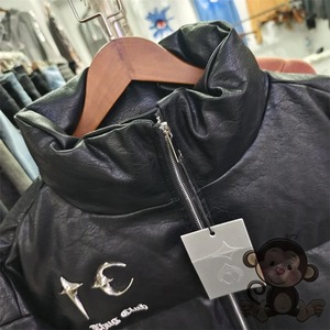 แจ็กเก็ตหนังปักลายตัวอักษรสำหรับคลับอันธพาลปกตั้งใหม่สำหรับฤดูหนาวแจ็คเก็ตผ้าฝ้ายให้ความอบอุ่นคุณภาพสูง - Product Image 3